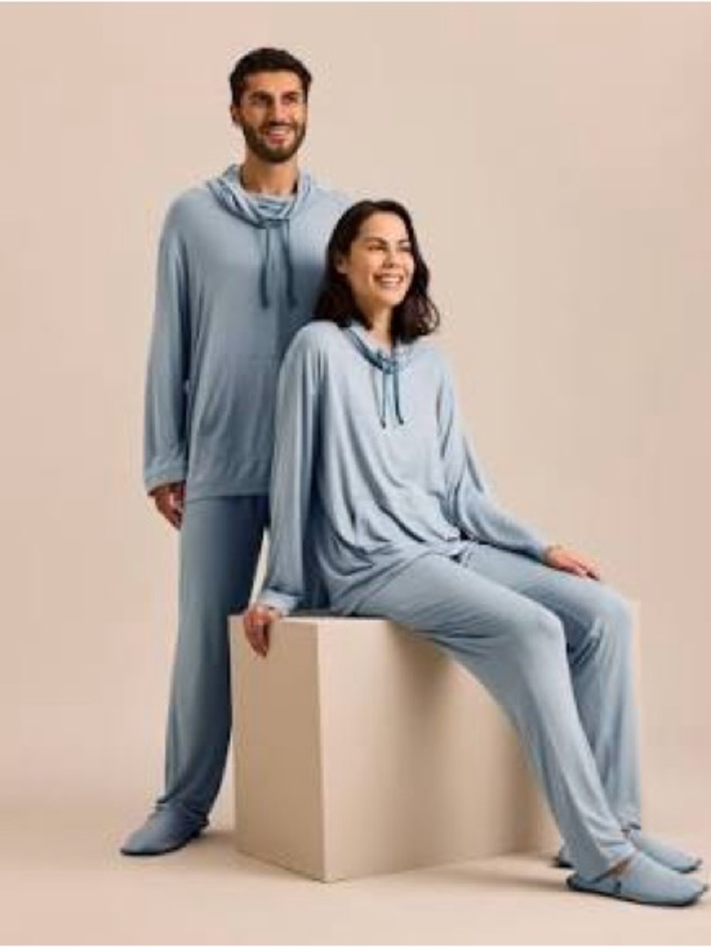 New in Package! Emirates Business Class Loungewear Set - Size Small/Medium